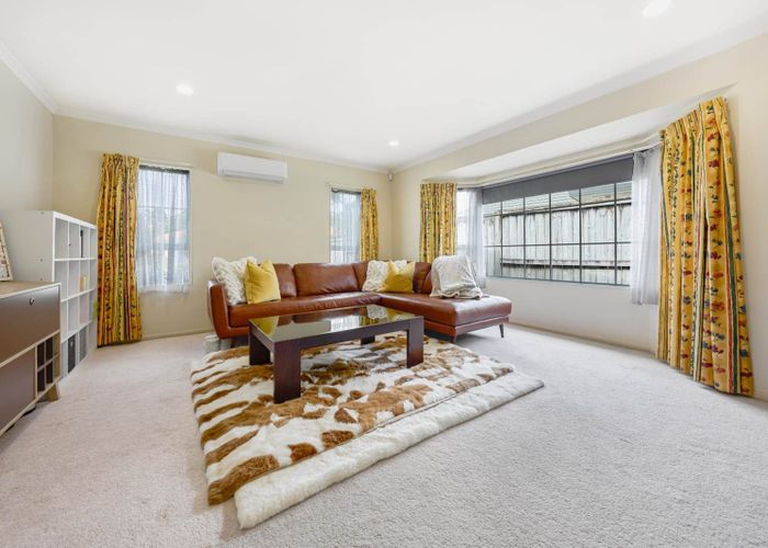  at 9 Northern Rata Place, Albany, North Shore City, Auckland