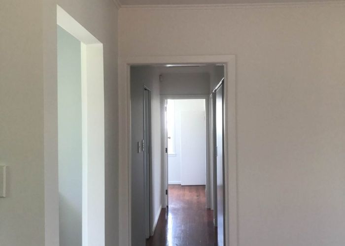  at 20 Daytona Road, Henderson, Auckland