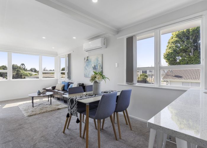  at 5 Brentford Place, Manurewa, Auckland