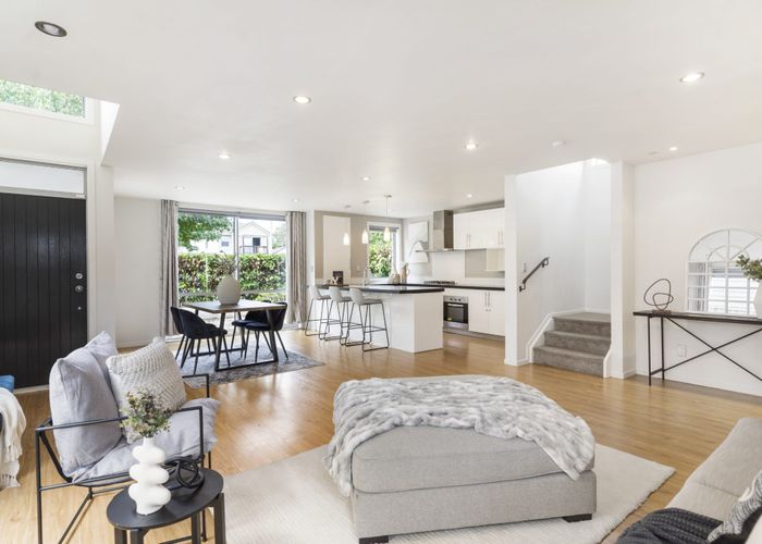  at 180 Porchester Road, Takanini, Auckland