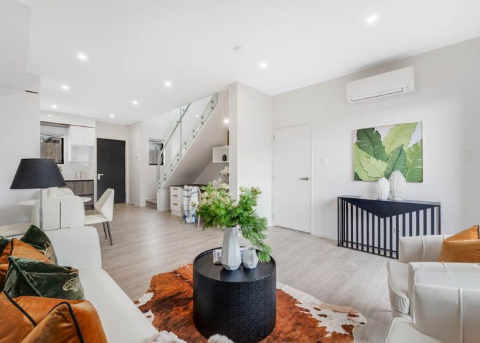  at 64E Union Road, Howick, Manukau City, Auckland