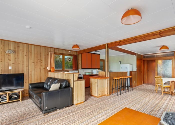  at 122 Blue Pacific Parade, Riversdale Beach, Masterton