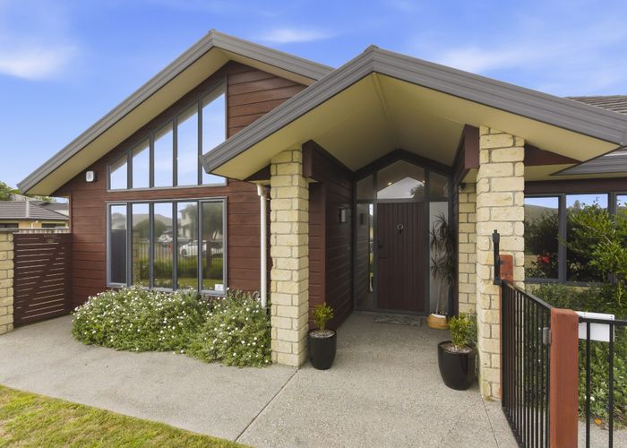  at 90 Regent Drive, Paraparaumu Beach, Kapiti Coast, Wellington