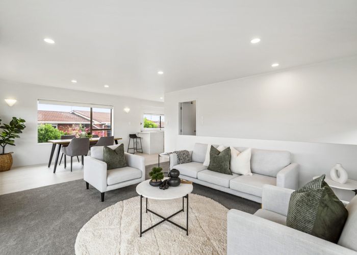  at 1/27 Knightsbridge Drive, Forrest Hill, North Shore City, Auckland