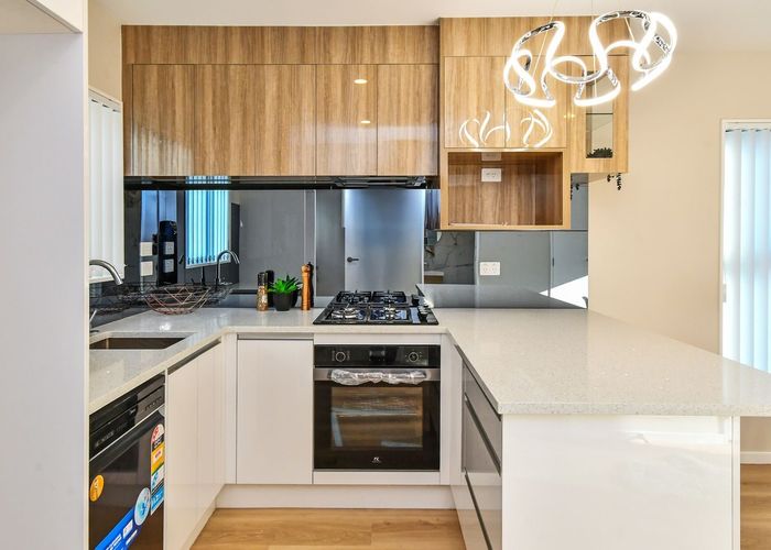  at Lot 2/27 Landscape Road, Papatoetoe, Manukau City, Auckland