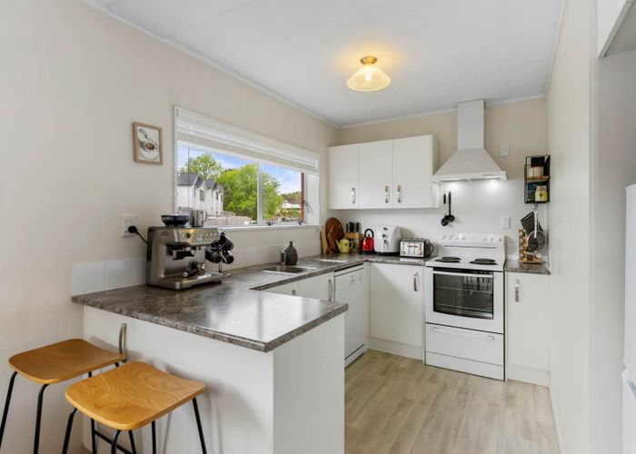  at 1/12 Finchley Road, Torbay, Auckland