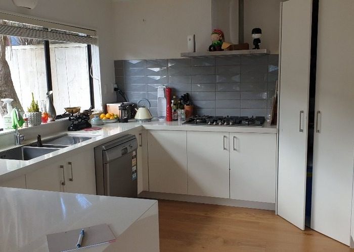  at 4/45 Rawene Road, Birkenhead, North Shore City, Auckland