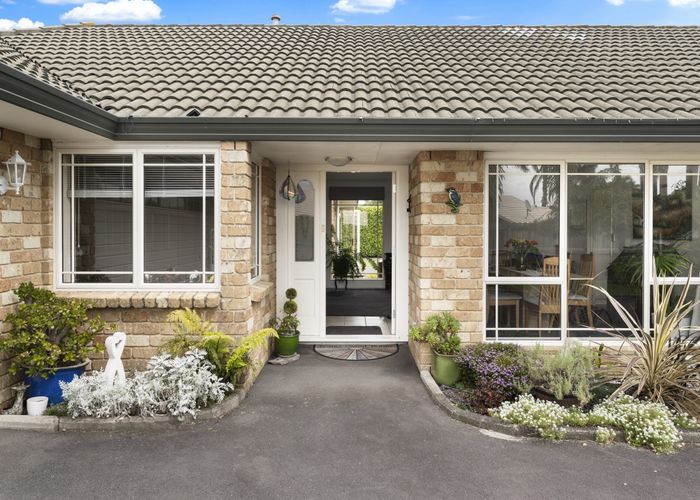 at 16 Aristoy Close, Conifer Grove, Papakura, Auckland