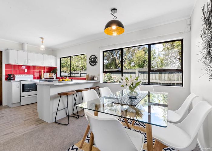  at 30 Kindergarten Drive, Conifer Grove, Takanini