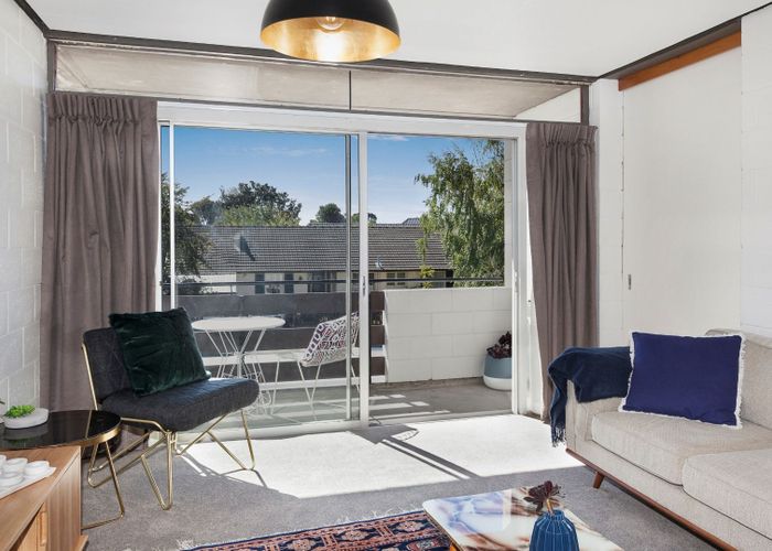  at 2/21 Newbridge Place, Ilam, Christchurch City, Canterbury