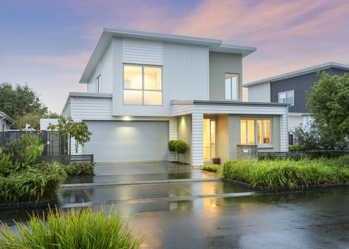For sale 32 Meteor Road, Hobsonville, Waitakere City, Auckland