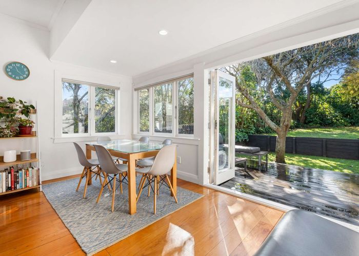  at 20 Hayr Road, Three Kings, Auckland