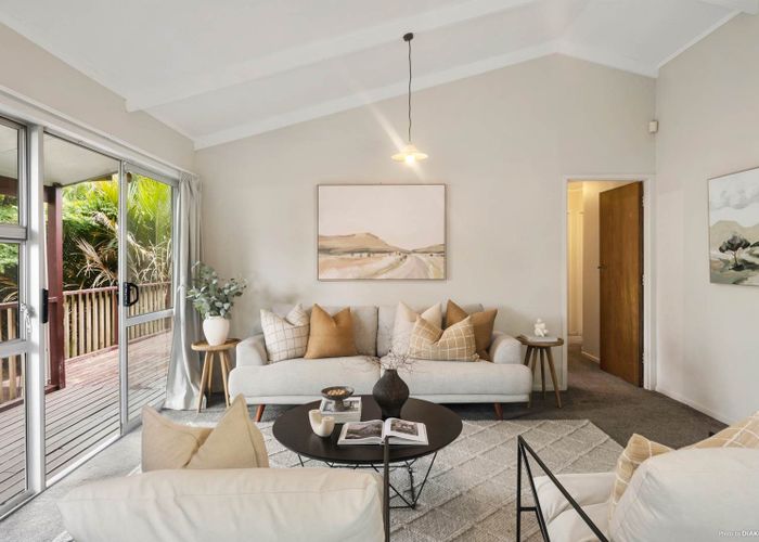  at 1/20 Wirihana Road, Titirangi, Waitakere City, Auckland