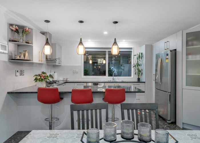  at 12 Carlie Street, Papatoetoe, Auckland