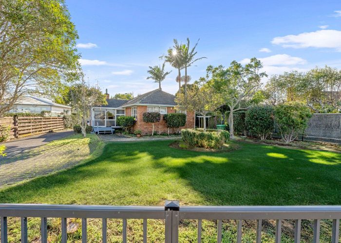  at 56 Botany Road, Botany Downs, Manukau City, Auckland