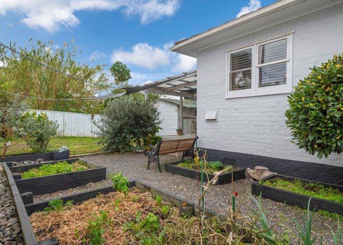  at 16 Achilles Crescent, Narrow Neck, Auckland