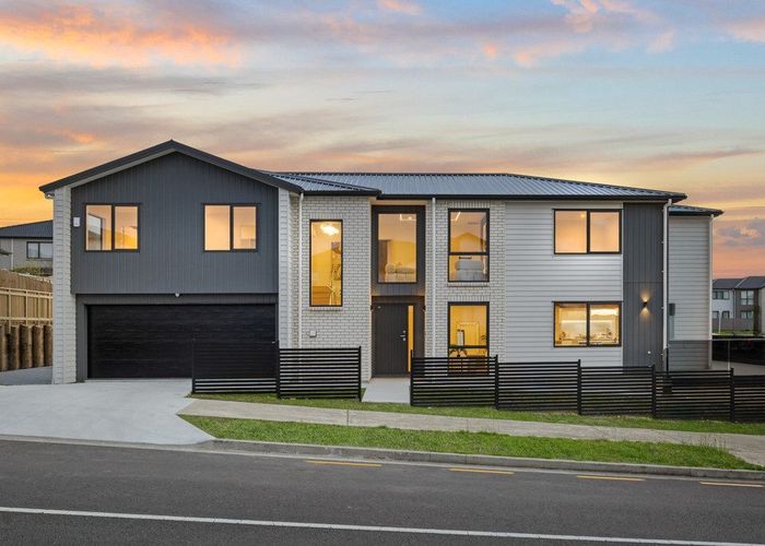  at 3 Tinaku Road, Flat Bush, Manukau City, Auckland