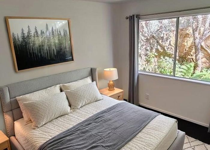  at 2/4 Glanmire Street, Newlands, Wellington, Wellington