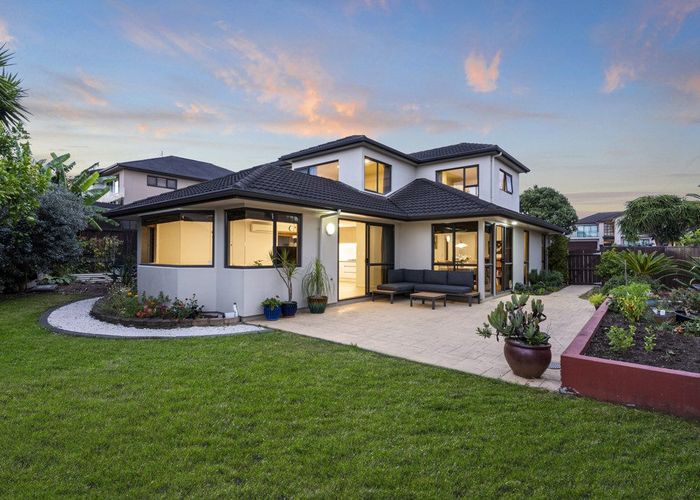  at 35 Waimanu Bay Drive, Te Atatu Peninsula, Auckland