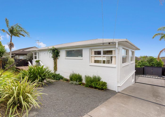  at 72 Beachlands Road, Beachlands, Manukau City, Auckland