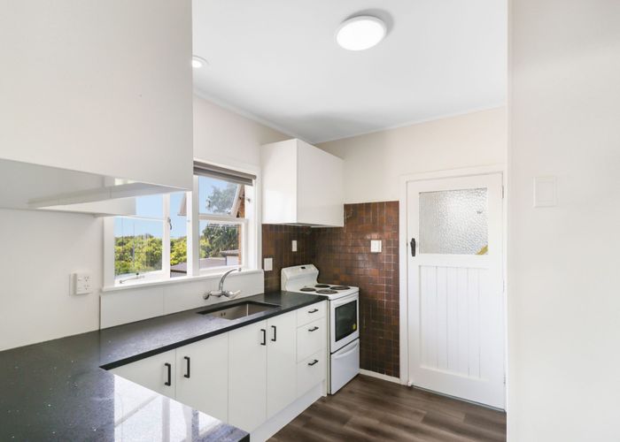  at 74 Crawford Avenue, Mangere Bridge, Auckland