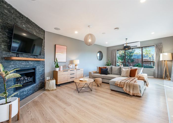  at 3 Stow Place, Henderson, Auckland