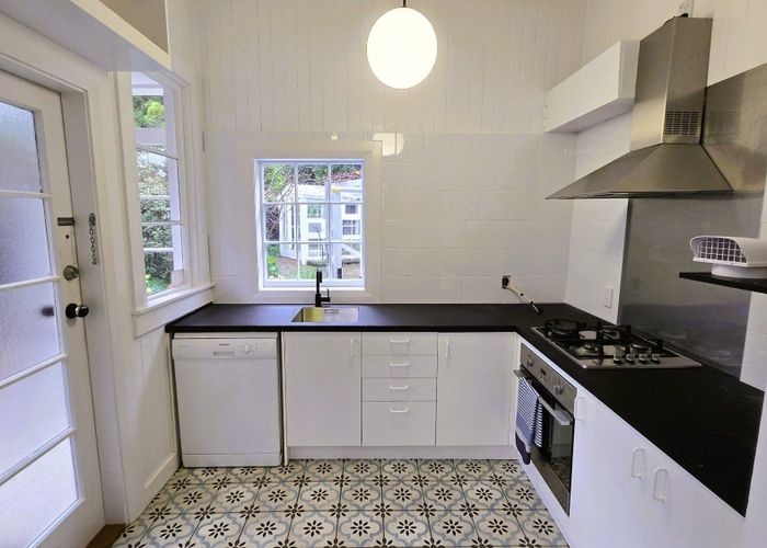  at 127 Muritai Road, Eastbourne, Lower Hutt, Wellington