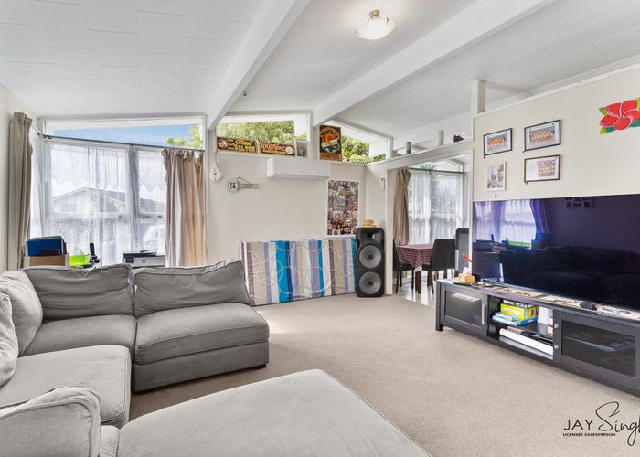  at 49 Othello Drive, Clover Park, Auckland