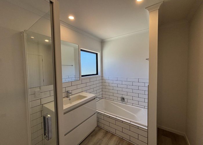  at 12 Maxwell Avenue, Durie Hill, Whanganui