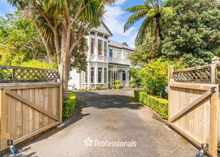  at 722 High Street, Boulcott, Lower Hutt, Wellington