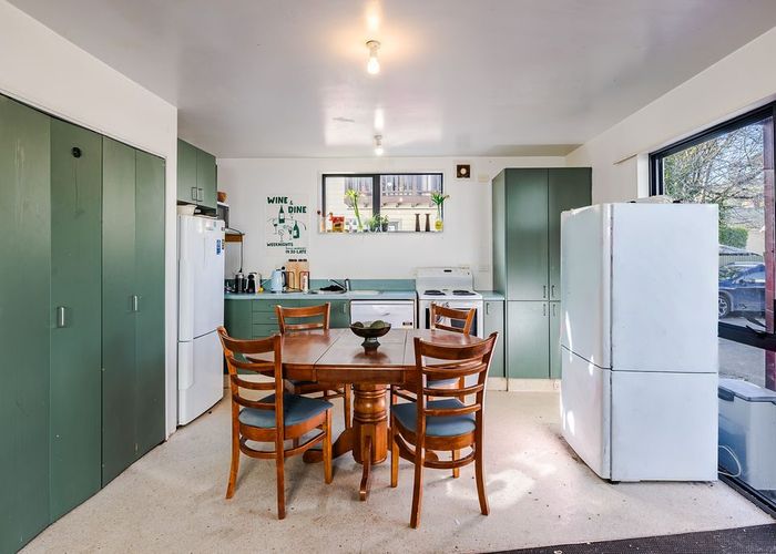  at 9/598 Castle Street, North Dunedin, Dunedin, Otago