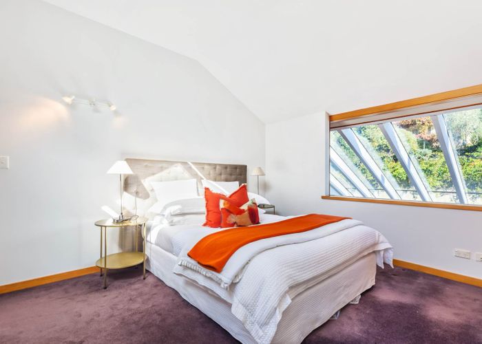  at 2/18 Brighton Road, Parnell, Auckland