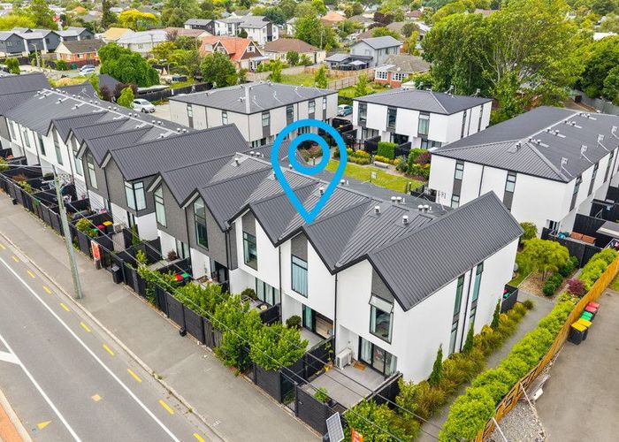  at 2/8 New Brighton Road, Dallington, Christchurch City, Canterbury