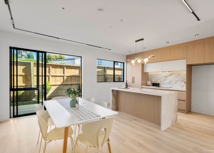  at 4/59 Howe St, Howick, Manukau City, Auckland