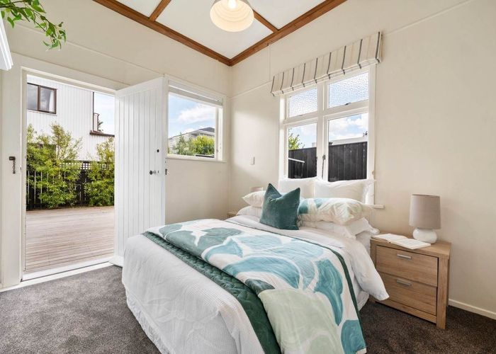  at 1/28 Ngataringa Road, Devonport, North Shore City, Auckland