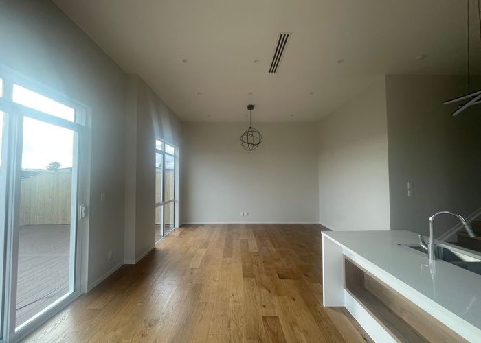  at 6 Kowaitau Avenue, Beachlands, Manukau City, Auckland