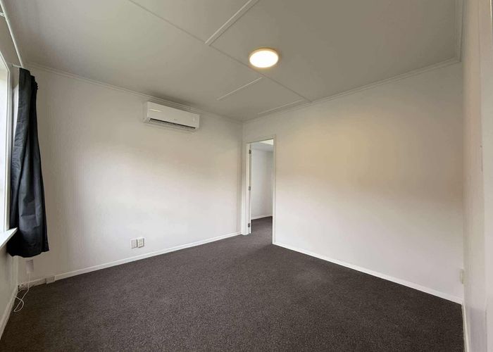  at 7 Wainhouse Street, Stokes Valley, Lower Hutt, Wellington