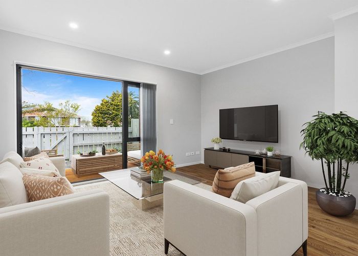  at 4/66 Swanson Road, Henderson, Waitakere City, Auckland