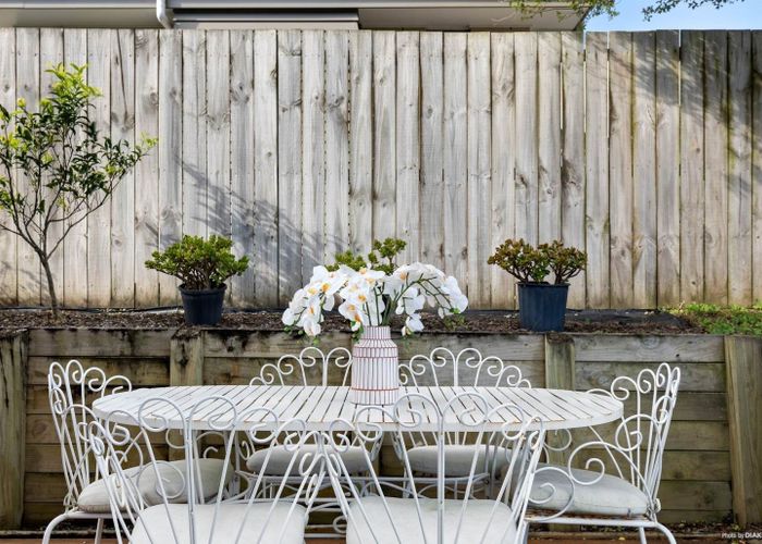  at 10 Hornbill Drive, Fairview Heights, Auckland