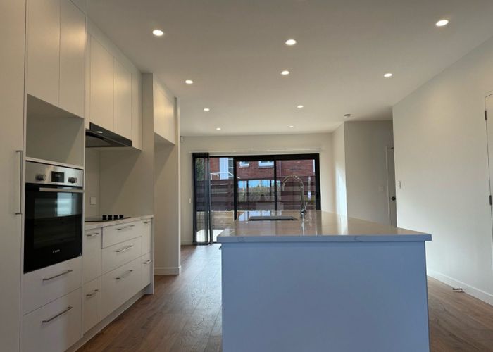  at 40C Knightsbridge Drive, Forrest Hill, North Shore City, Auckland
