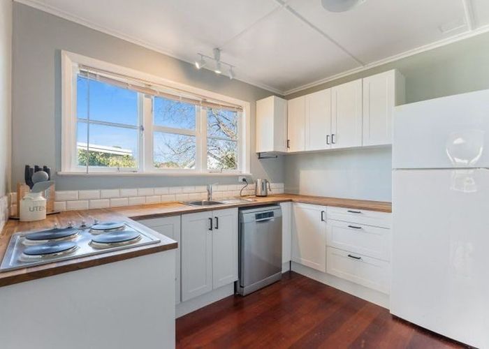  at 43 Lewis Avenue, Aramoho, Whanganui