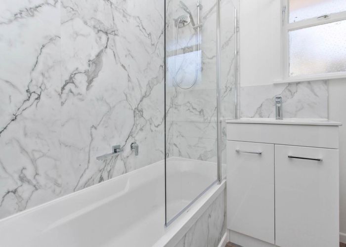  at 2/14B Ballarat Street, Ellerslie, Auckland City, Auckland