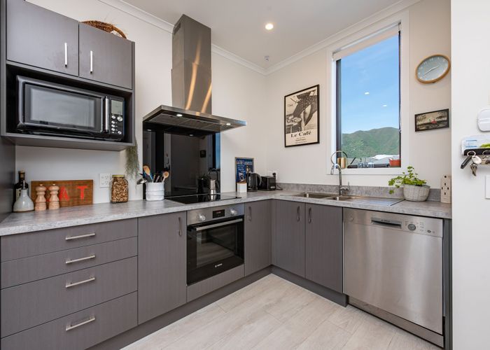  at 18 Kauamo Close, Waiwhetu, Lower Hutt, Wellington