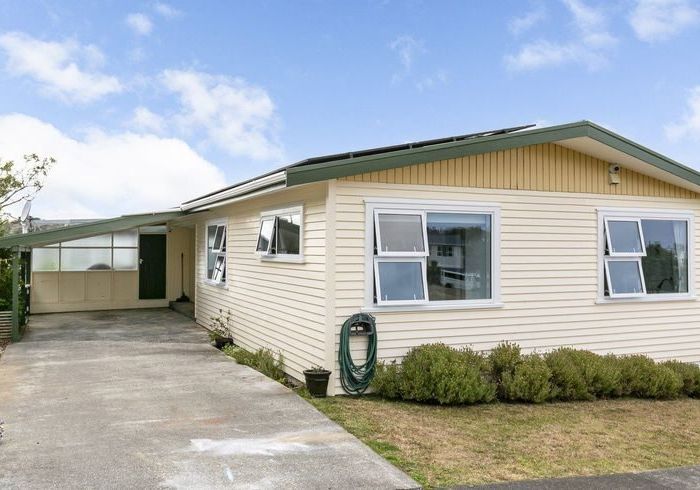  at 22 Waiwera Crescent, Maupuia, Wellington