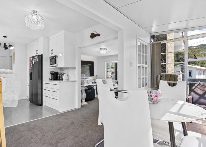  at 8 Karamu Crescent, Wainuiomata, Lower Hutt, Wellington