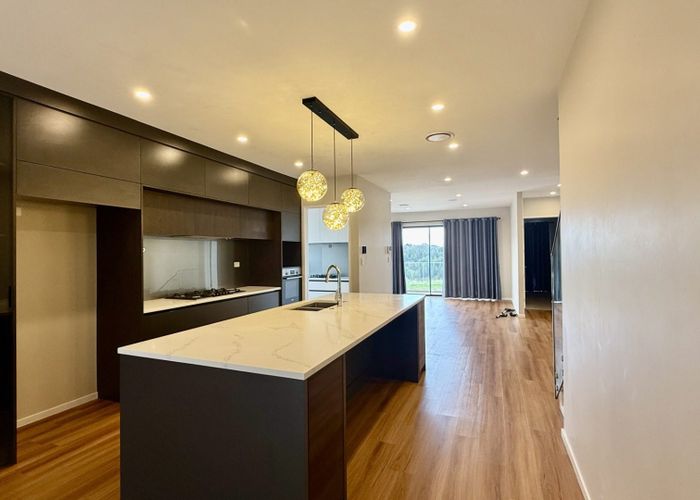  at 34 Grand Ridge Ave, Flat Bush, Manukau City, Auckland