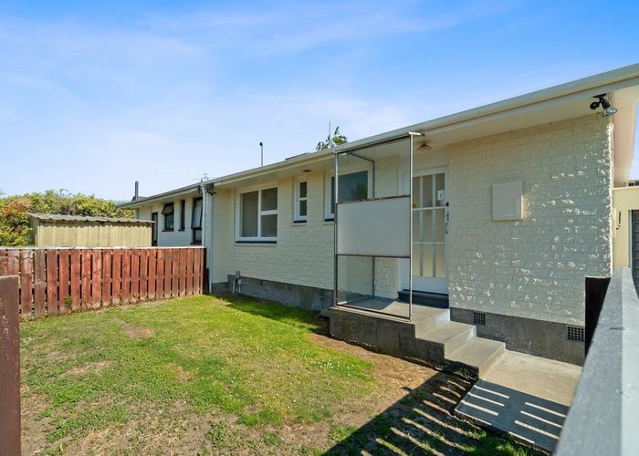  at 2/28 Elizabeth Street, Riccarton, Christchurch