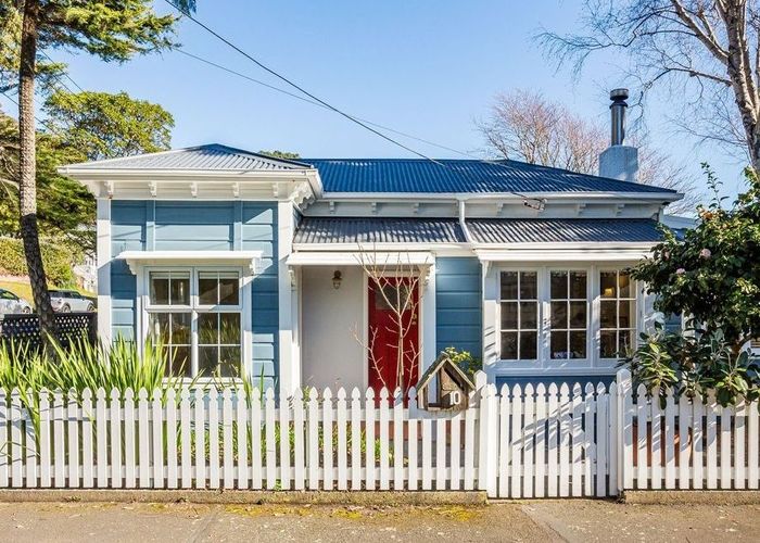  at 10 Kowhai Street, Eastbourne, Lower Hutt