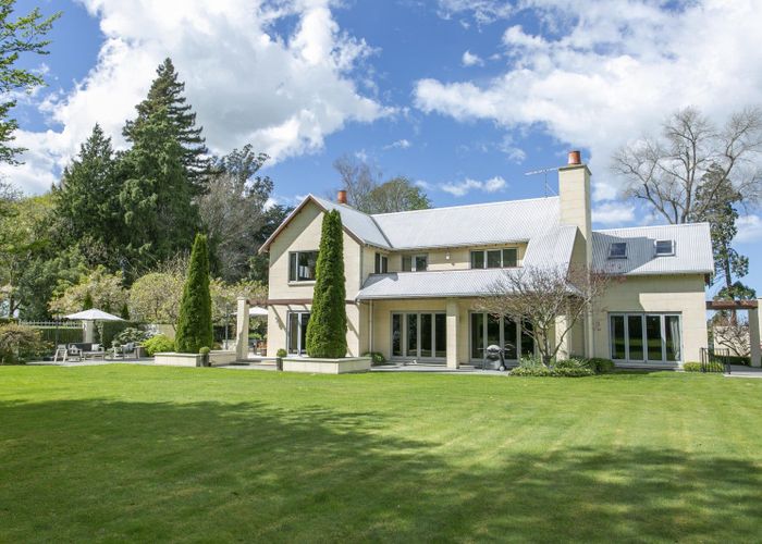  at 100 Beach Road East, Ashburton, Ashburton, Canterbury