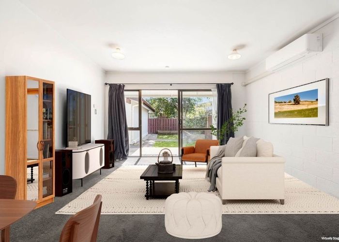  at 4/22 Longford Street, Mount Wellington, Auckland